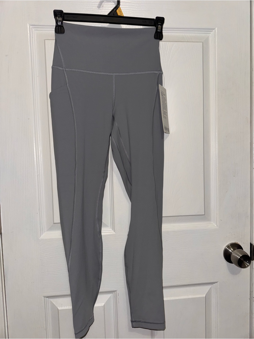 High-Waist Gray Active Leggings - Women with pockets